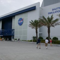 Shuttle Lunch Simulation