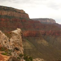 Pohled z Kailba trailn nahoru na South Rim.