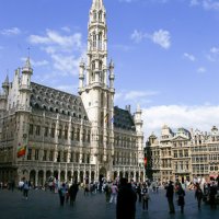 Věž radnice na náměstí Grand-Place