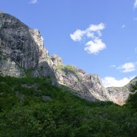 Cesta k vodopádu Skytjefossen