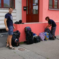 Do vlaku se balí snadno, tašky výhodou.