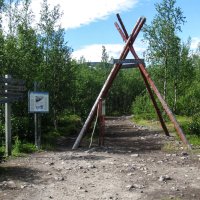 Vstup k masivu Kebnekaise, k turistické chatě to je 19,6 km.