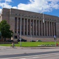 Budova finského parlamentu postavená v letech 1926–1931