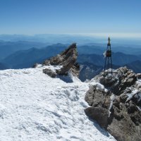 Zumstein (4 563 m).