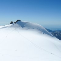 Margherita na vrcholu Signalkuppe (4 554 m), nejvýše položená chata v Evropě