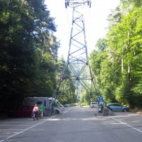 Parkoviště pod lanovkou. Přes noc nebo k jízdence zdarma.