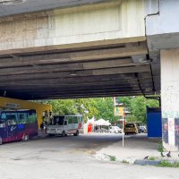 Autobusové nádraží Jih (Автогара София ЮГ) odtud to jede do Samokova každou půlhodinu