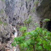 Cesta se klikatí podél říčky Hammersbach