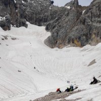 Pauza na oběd, okraj ledovce (2 218 m)