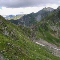 Hřeben vedoucí k Mircii (2470 m)