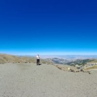 Socha Panny Sněžné a nejbližší observatoře
