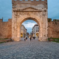 Arco di Augusto (Augustů oblouk)