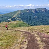Proč by Srb chodil někam pěšky, když se tam dá dojet autem